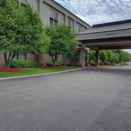 Hampton Inn By Hilton Indianapolis-South-2