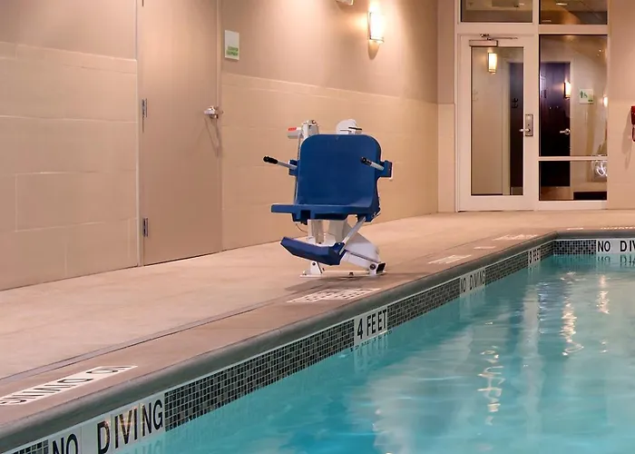 Hotels Close to Airport Holiday Inn Indianapolis Airport By Ihg